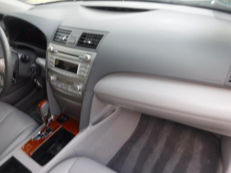 Toyota Camry XLE 2011