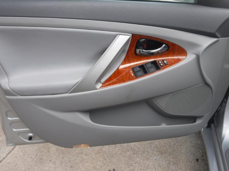 Toyota Camry XLE 2011