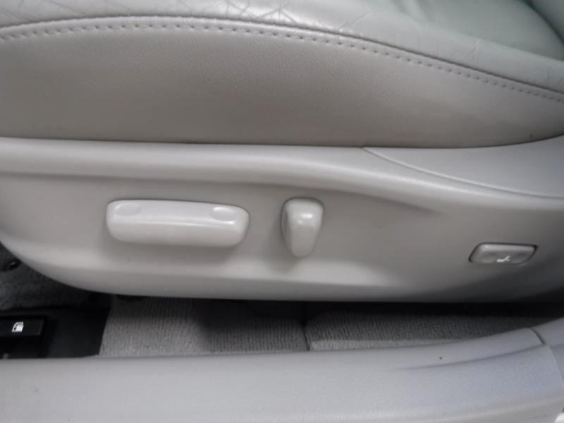 Toyota Camry XLE 2011