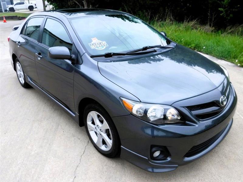 Toyota Corolla S 2011
