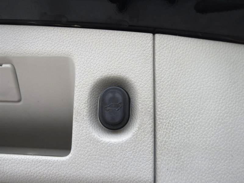 Cadillac Escalade ESV Premium Luxury 4D SUV 4WD 2017