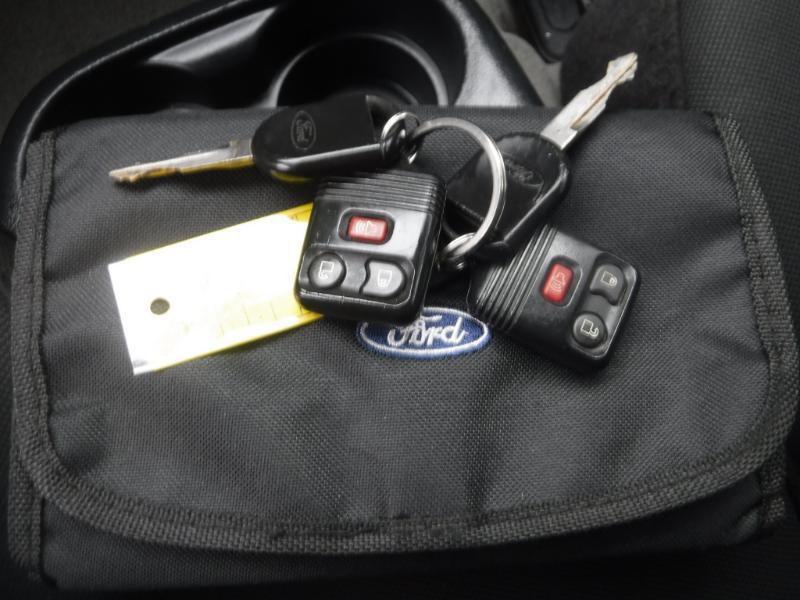 Ford Ranger XLT SuperCab 4-Door 4WD 2011