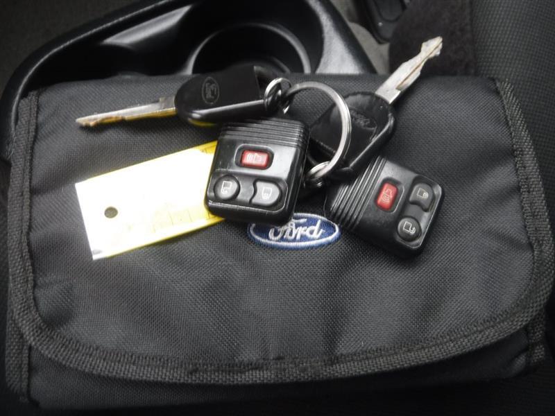 Ford Ranger XLT SuperCab 4-Door 4WD 2011