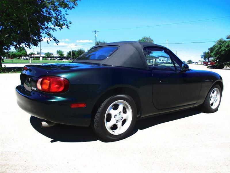 Mazda MX-5 Miata SE 2002