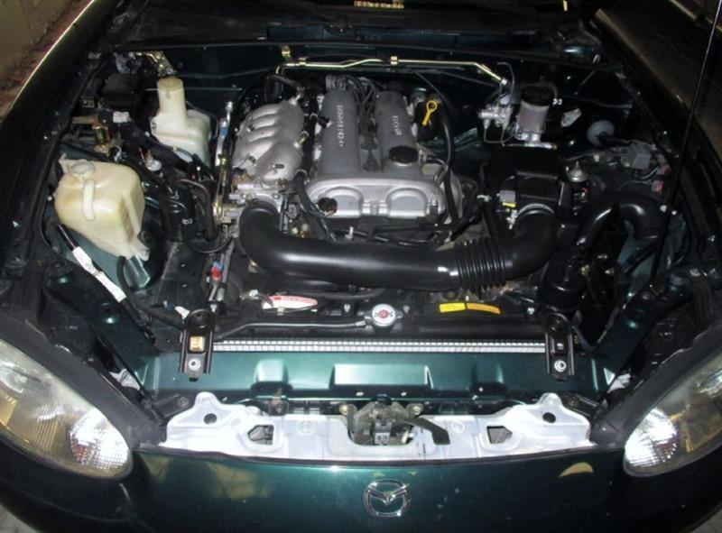 Mazda MX-5 Miata SE 2002