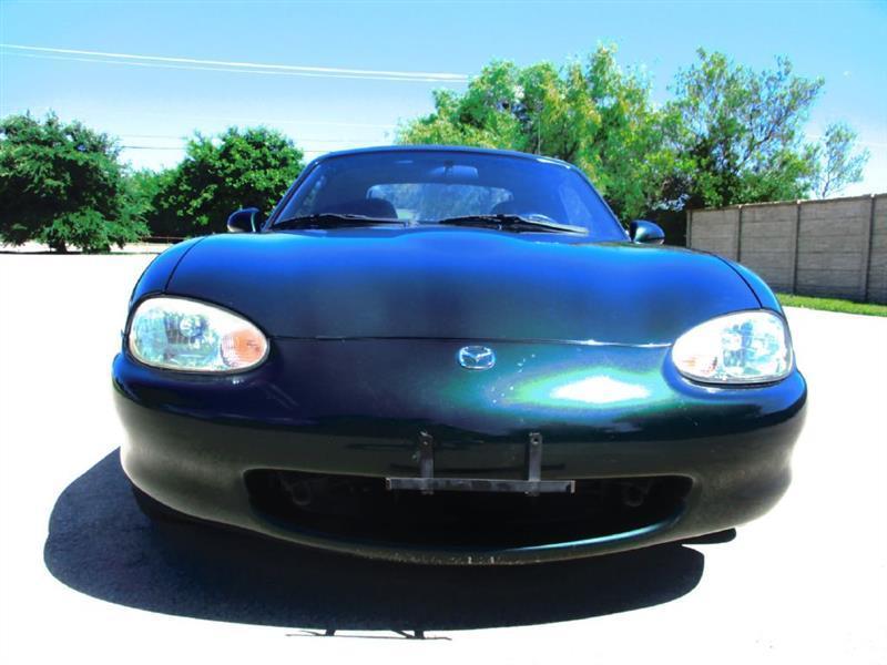 Mazda MX-5 Miata SE 2002