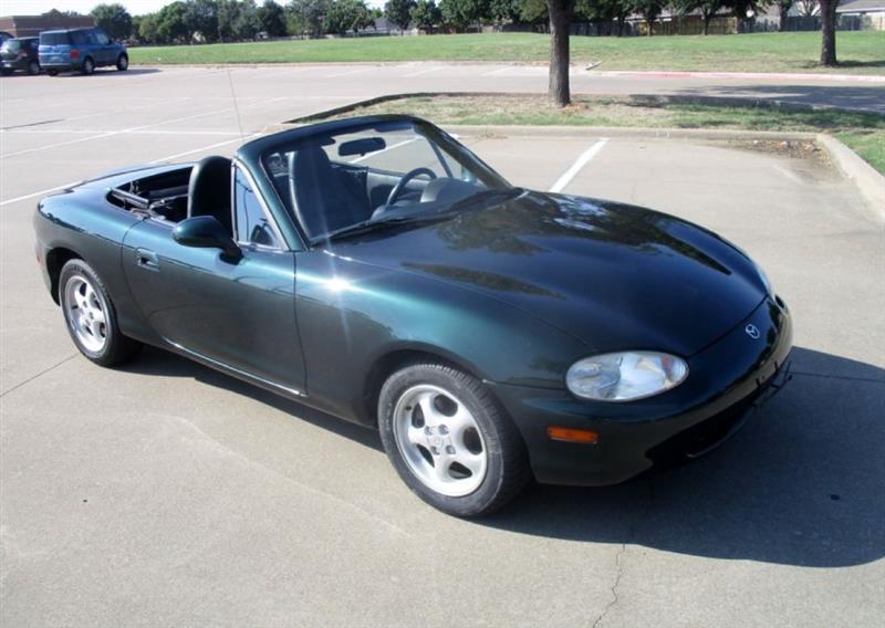 Mazda MX-5 Miata SE 2002