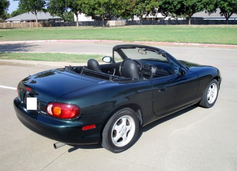 Mazda MX-5 Miata SE 2002