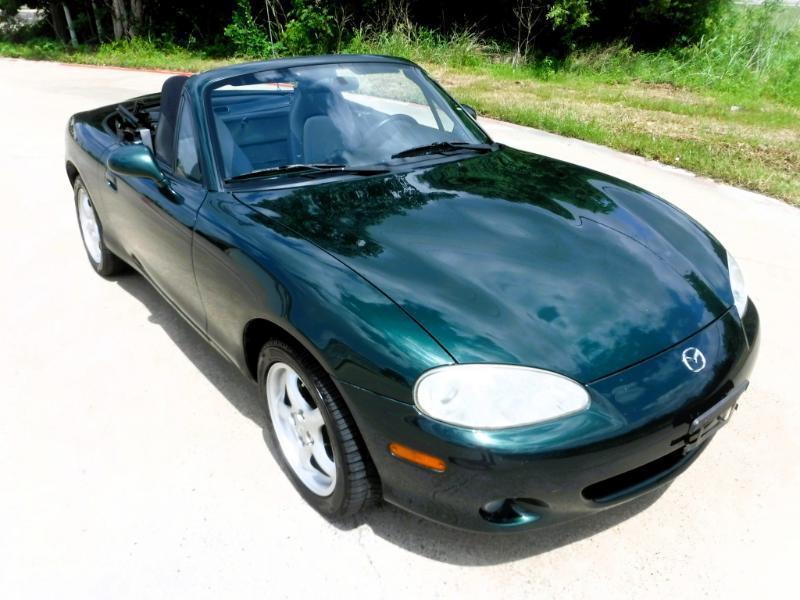 Mazda MX-5 Miata SE 2002