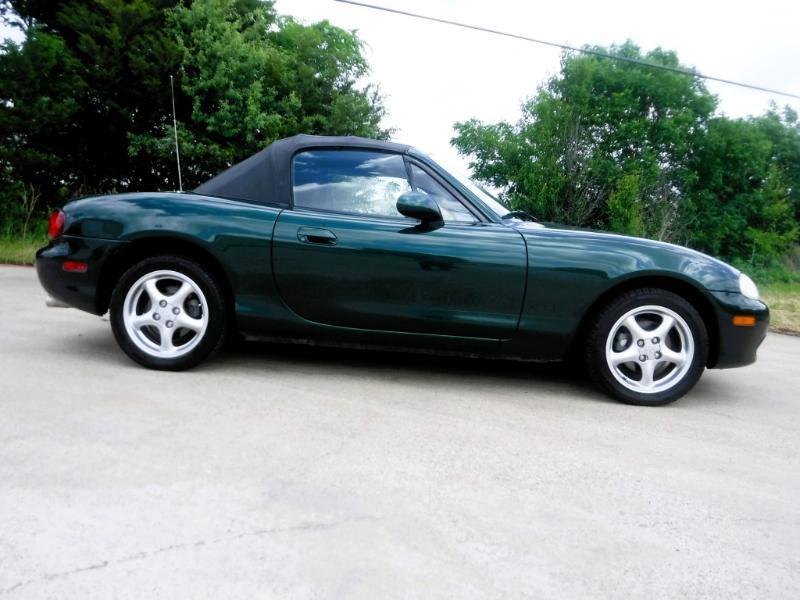Mazda MX-5 Miata SE 2002