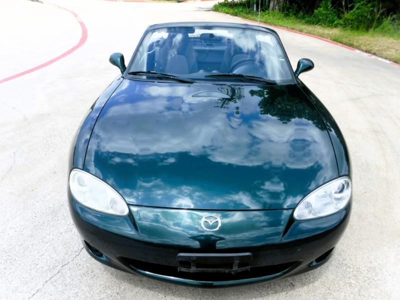 Mazda MX-5 Miata SE 2002