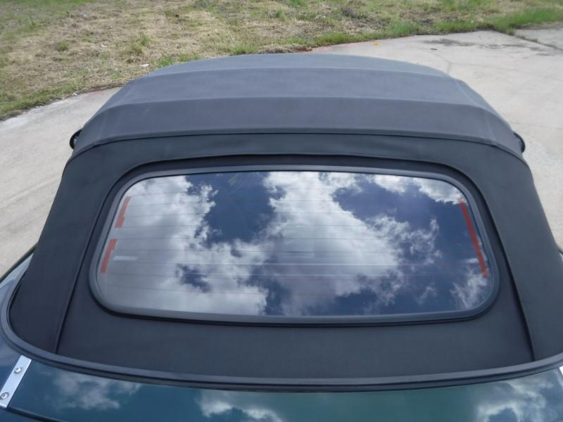 Mazda MX-5 Miata SE 2002