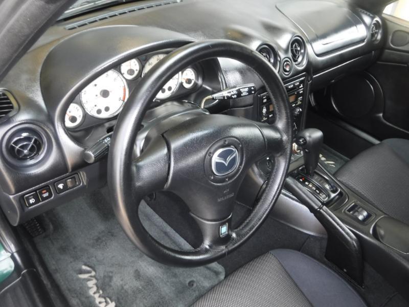 Mazda MX-5 Miata SE 2002
