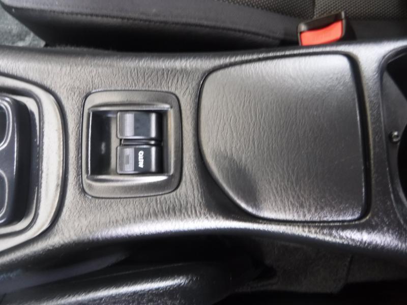 Mazda MX-5 Miata SE 2002