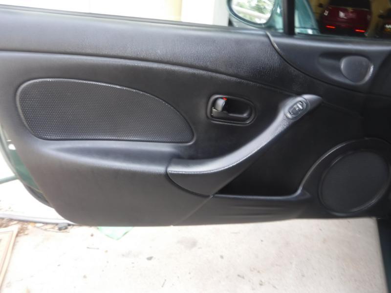 Mazda MX-5 Miata SE 2002