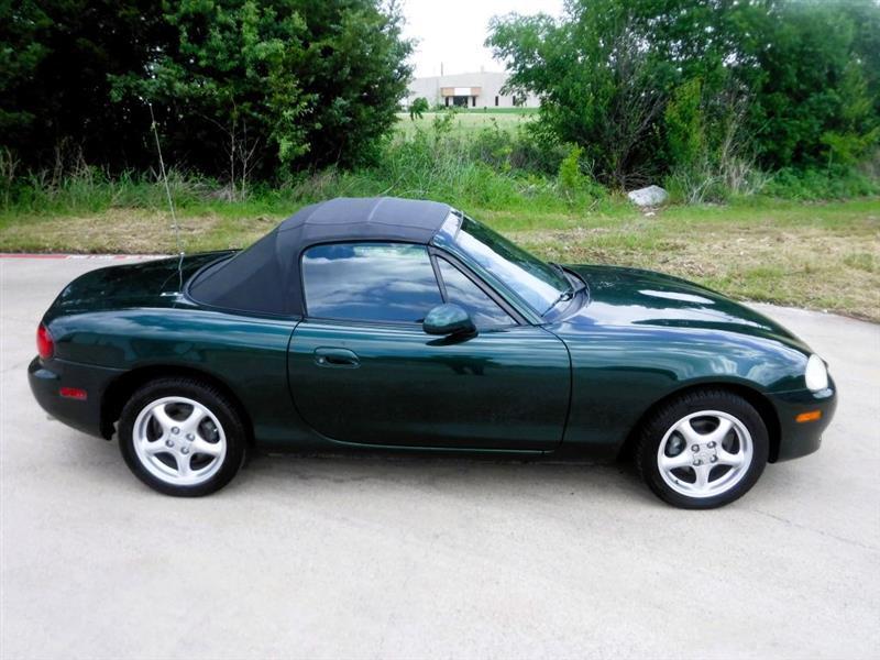 Mazda MX-5 Miata SE 2002