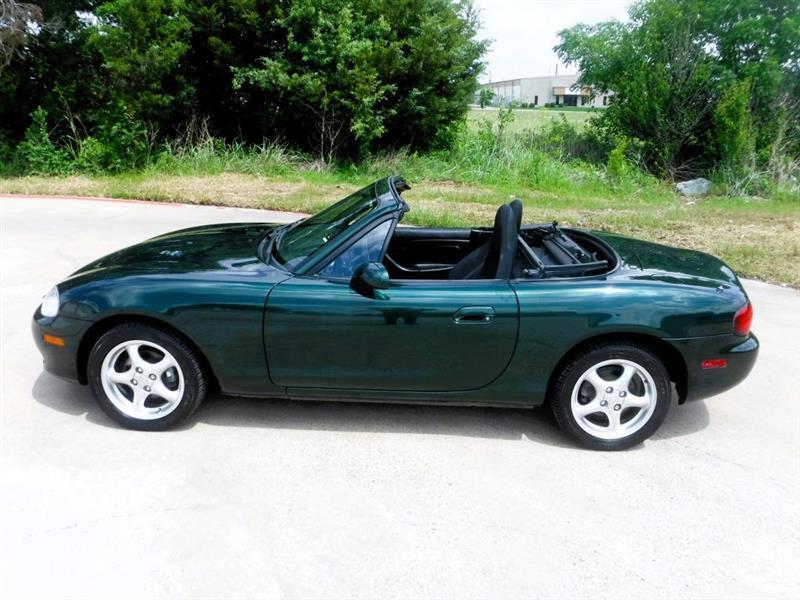 Mazda MX-5 Miata SE 2002