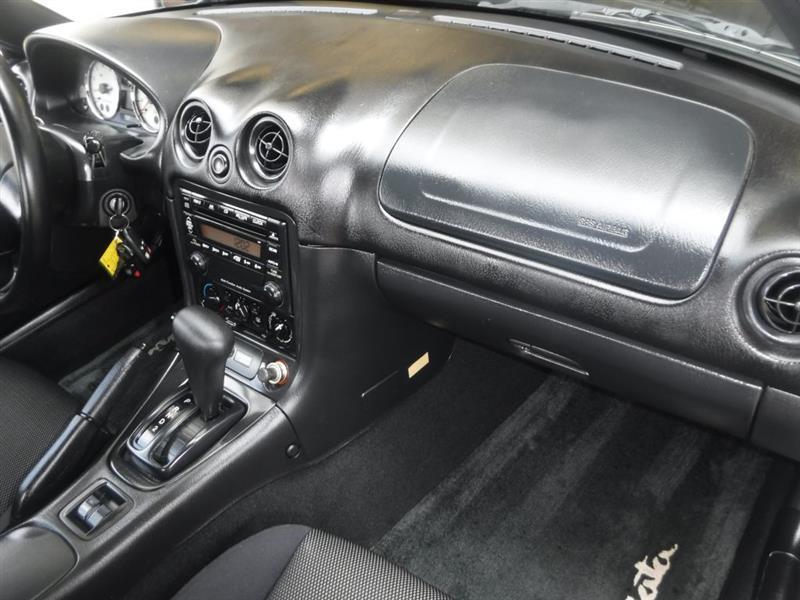 Mazda MX-5 Miata SE 2002