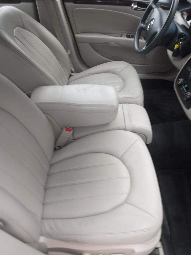 Buick Lucerne CXL V6 2006