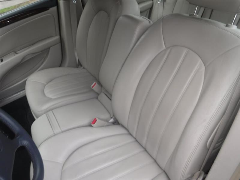 Buick Lucerne CXL V6 2006