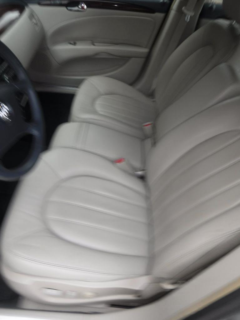 Buick Lucerne CXL V6 2006