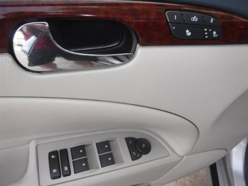 Buick Lucerne CXL V6 2006