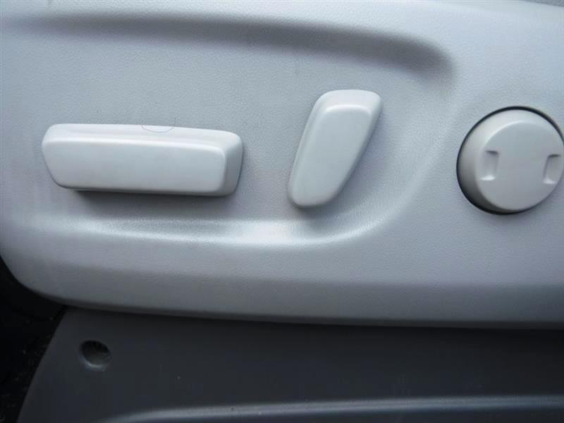 Toyota Sienna XLE 7-Passenger AWD 2017