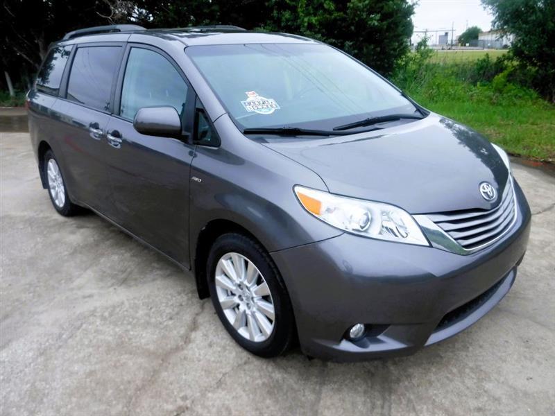 Toyota Sienna XLE 7-Passenger AWD 2017