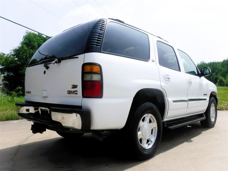 GMC Yukon SLT 4D SUV 4WD 2005