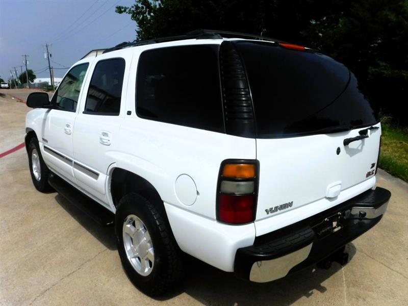 GMC Yukon SLT 4D SUV 4WD 2005