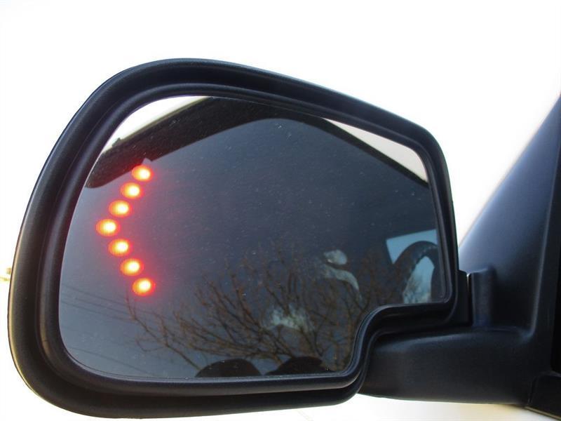 GMC Yukon SLT 4D SUV 4WD 2005