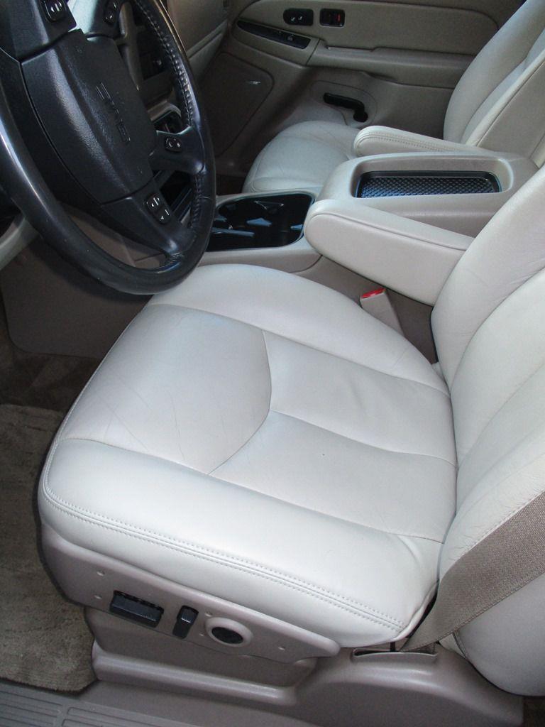 GMC Yukon SLT 4D SUV 4WD 2005