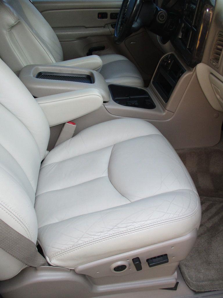 GMC Yukon SLT 4D SUV 4WD 2005