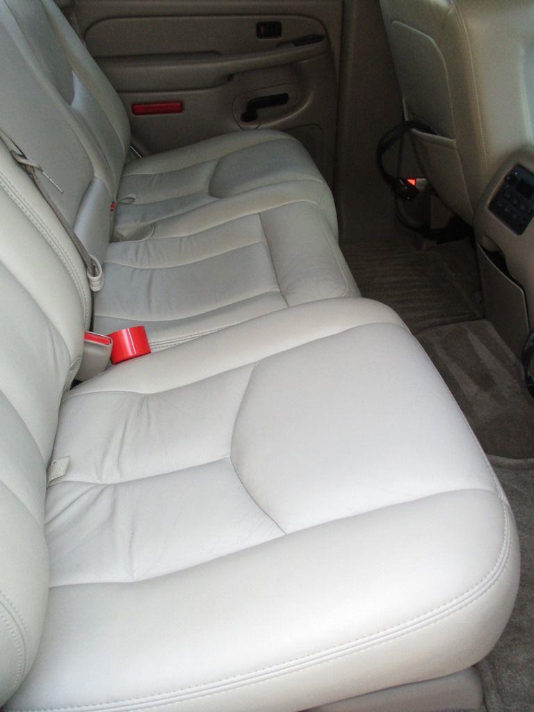 GMC Yukon SLT 4D SUV 4WD 2005