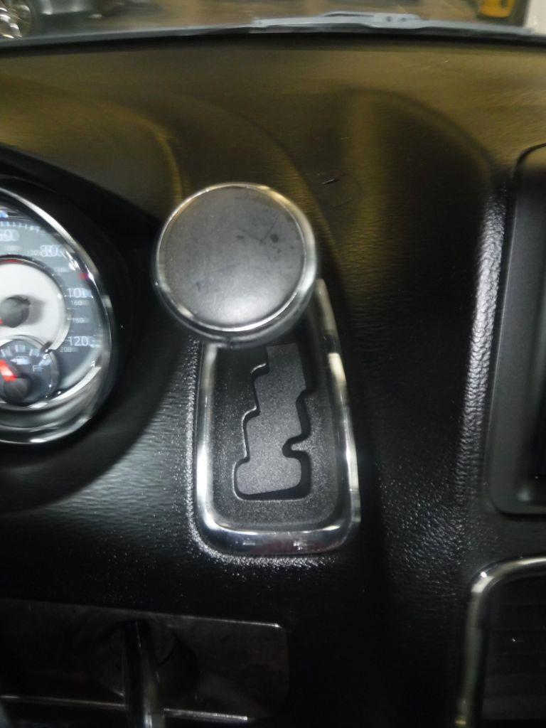 Chrysler Town & Country Touring-L 2011