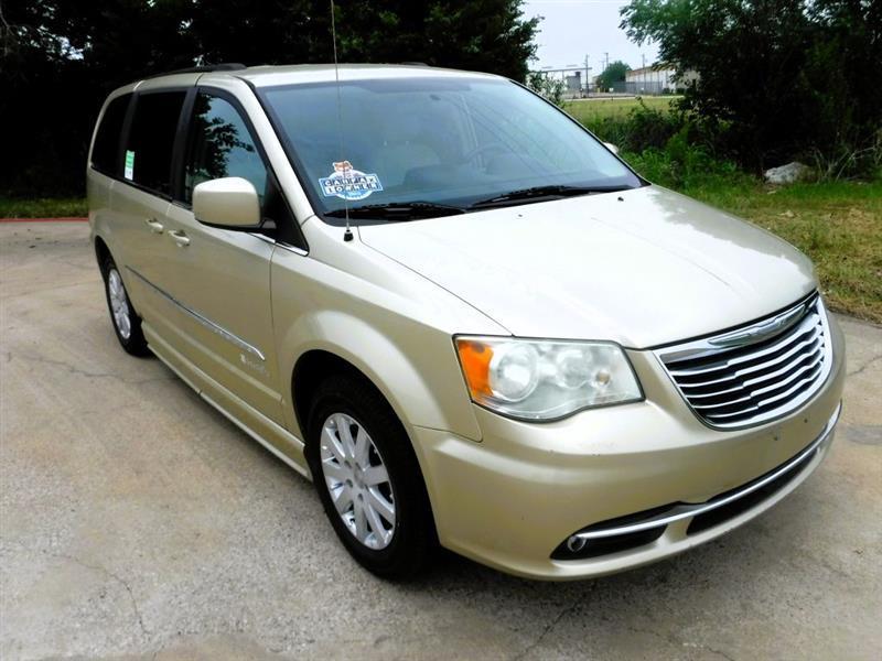 Chrysler Town & Country Touring-L 2011