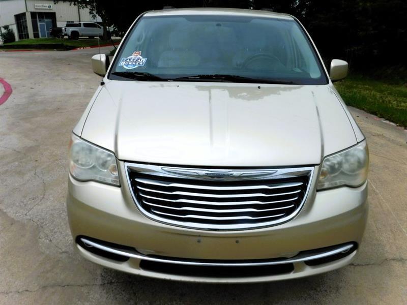 Chrysler Town & Country Touring-L 2011