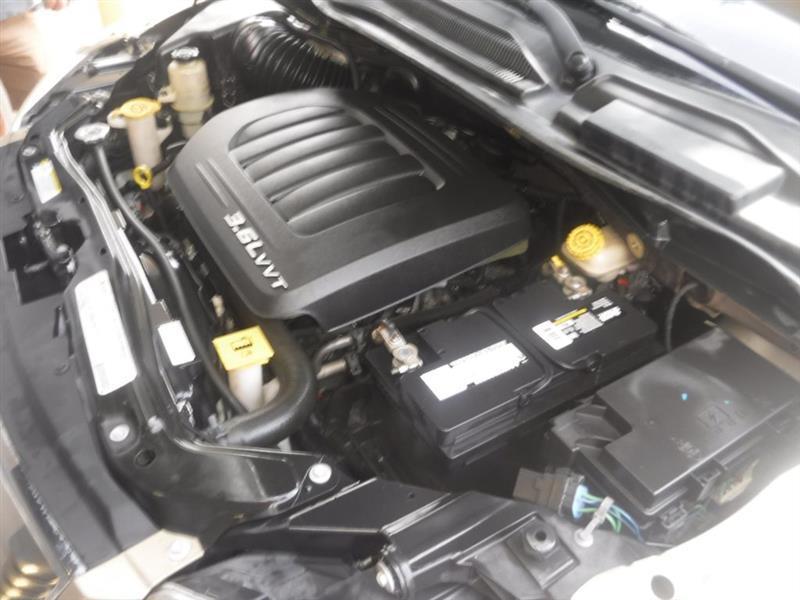 Chrysler Town & Country Touring-L 2011