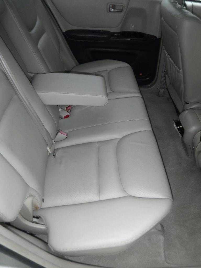 Toyota Highlander Limited V6 4WD 2002