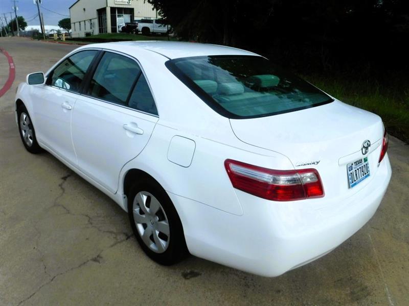 2008 Toyota Camry LE - Photo 12