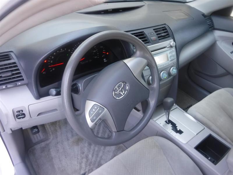 2008 Toyota Camry LE - Photo 27