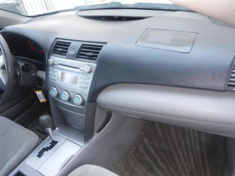 2008 Toyota Camry LE - Photo 28