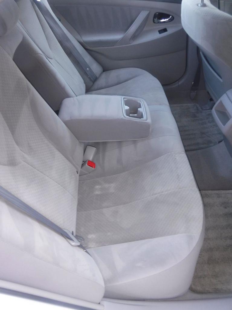 2008 Toyota Camry LE - Photo 30