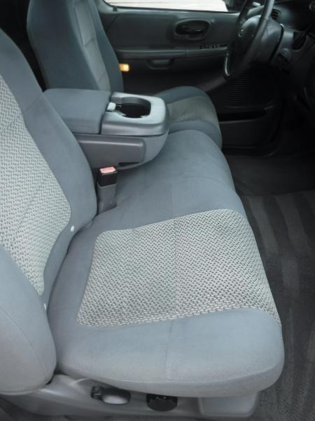 Ford F150 XLT Reg Cab 2002