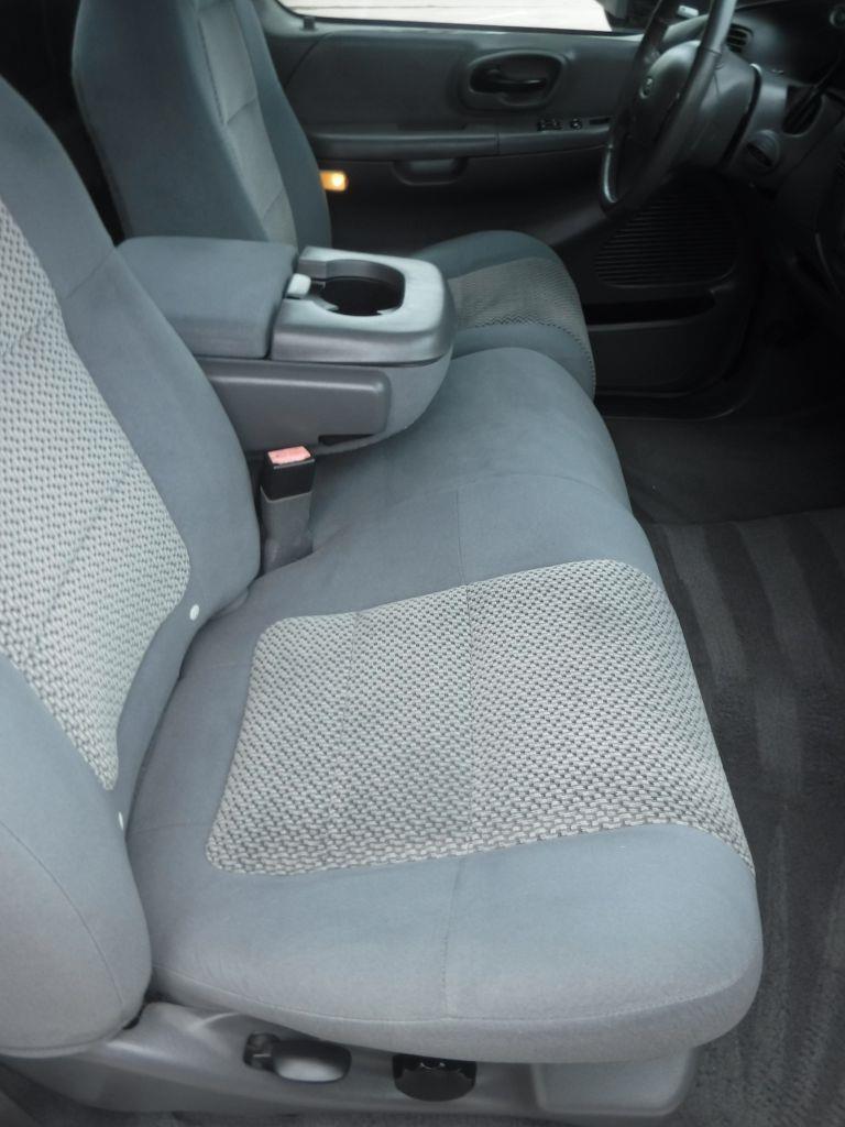 Ford F150 XLT Reg Cab 2002