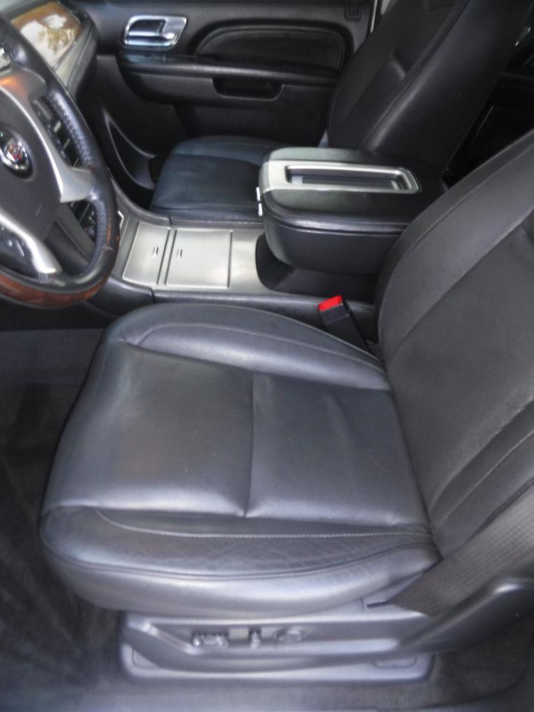 Cadillac Escalade ESV AWD Platinum 2012