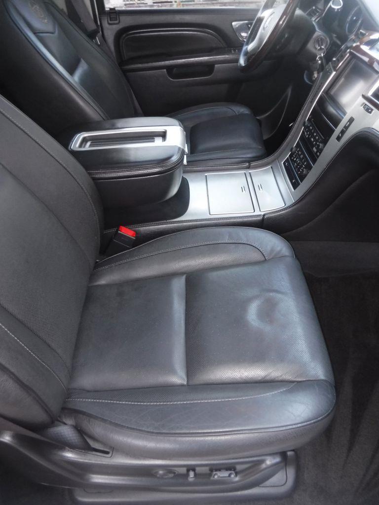 Cadillac Escalade ESV AWD Platinum 2012