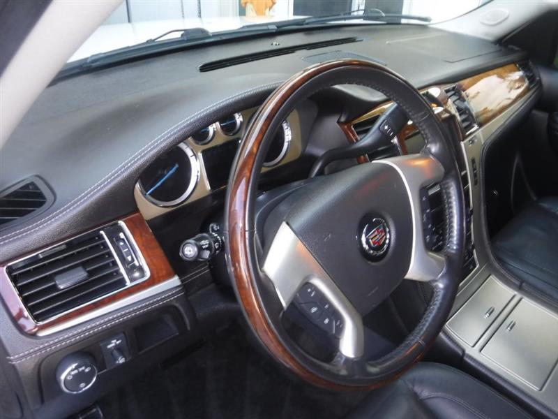 Cadillac Escalade ESV AWD Platinum 2012