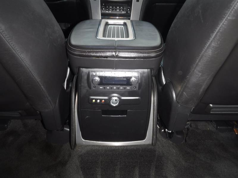 Cadillac Escalade ESV AWD Platinum 2012