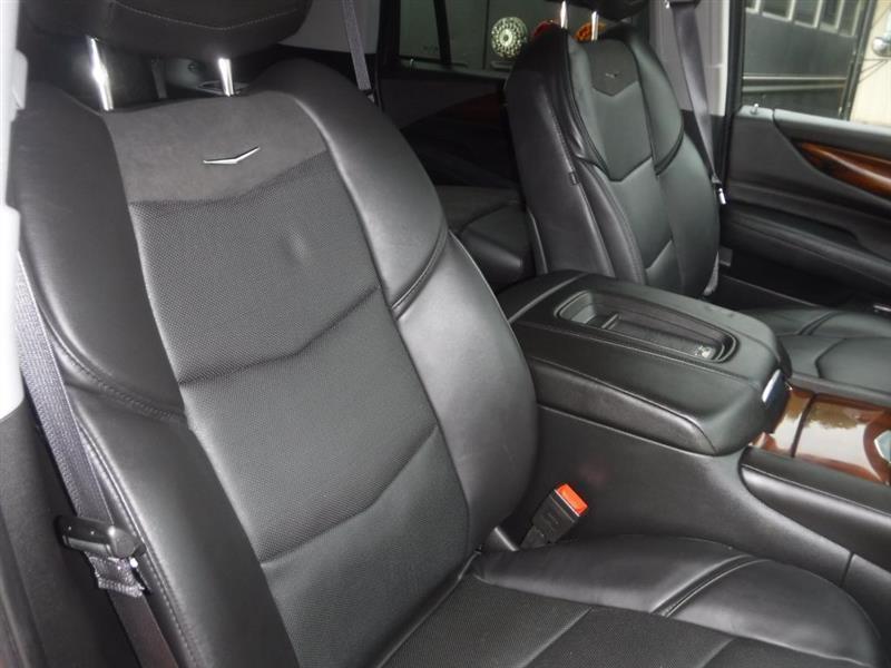2015 Cadillac Escalade Premium - Photo 23